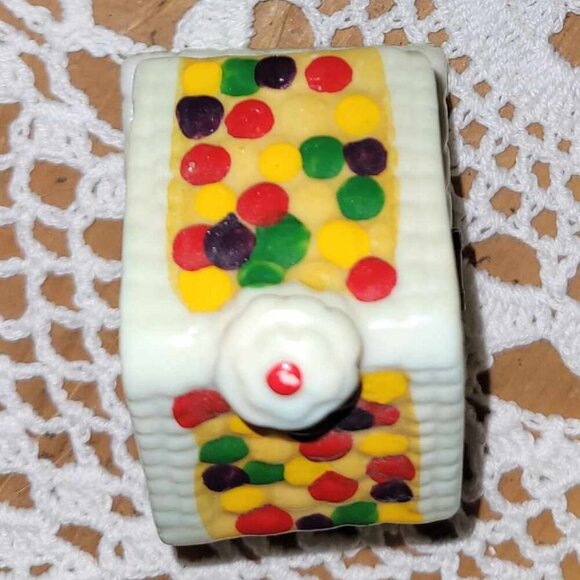 🎄 Abbott Collection - Porcelain Hinged Trinket Box - Gingerbread House - Picture 9 of 9